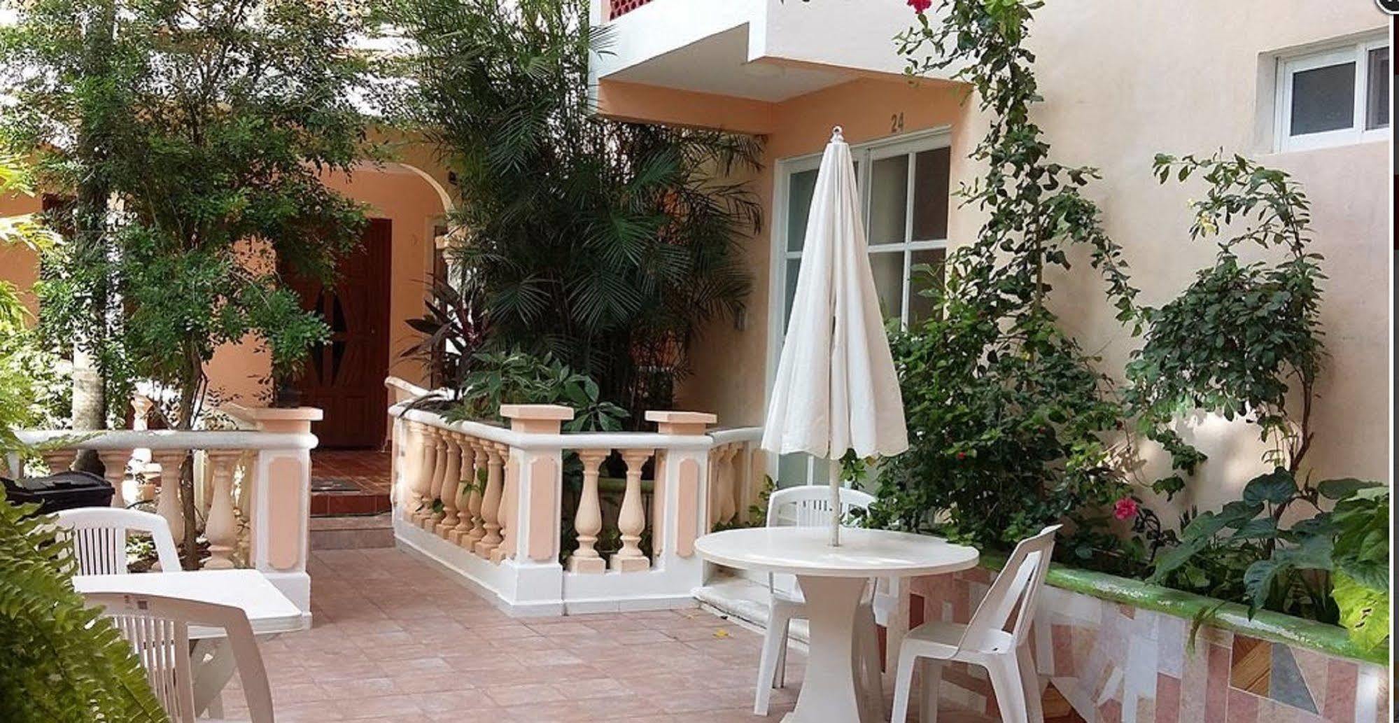 Hotel Francis Arlene Adults Only Isla Mujeres Zewnętrze zdjęcie